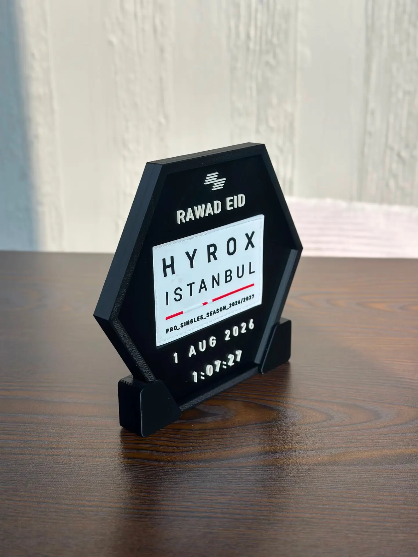HYROX Istanbul — Hex Display Angle — Stand-mounted hex display, side view.